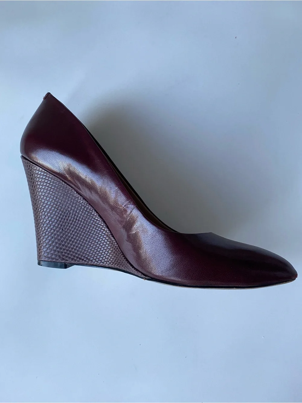 Classic Ann Taylor oxbood leather Wedge Pump